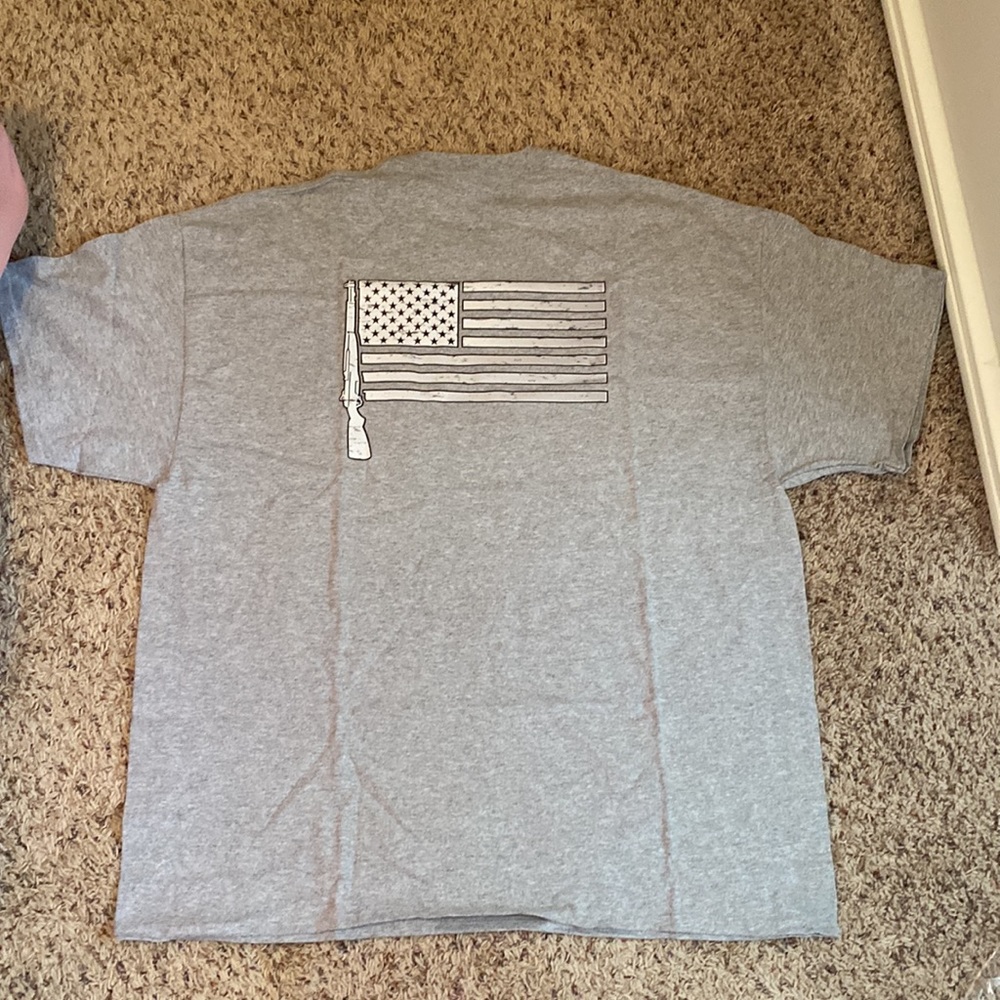 American Flag Men’s T-shirt 2XL